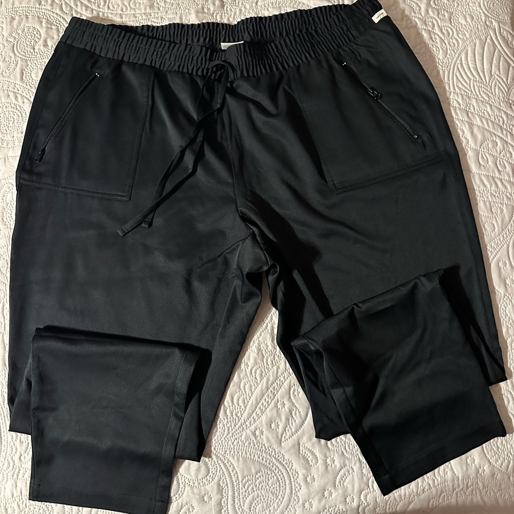 Magellan Outdoors Black Drawstring Jogger Pants